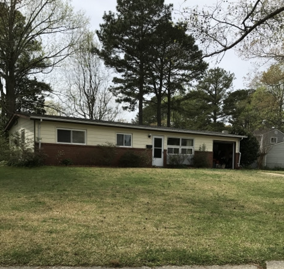 Virginia Beach House: 441 Hopkins Road