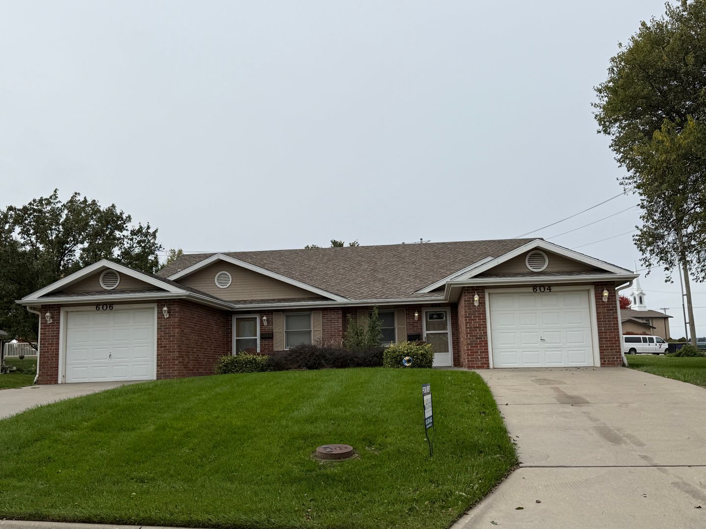 Junction City Apartment: 604 - 606 Tamerisk Dr