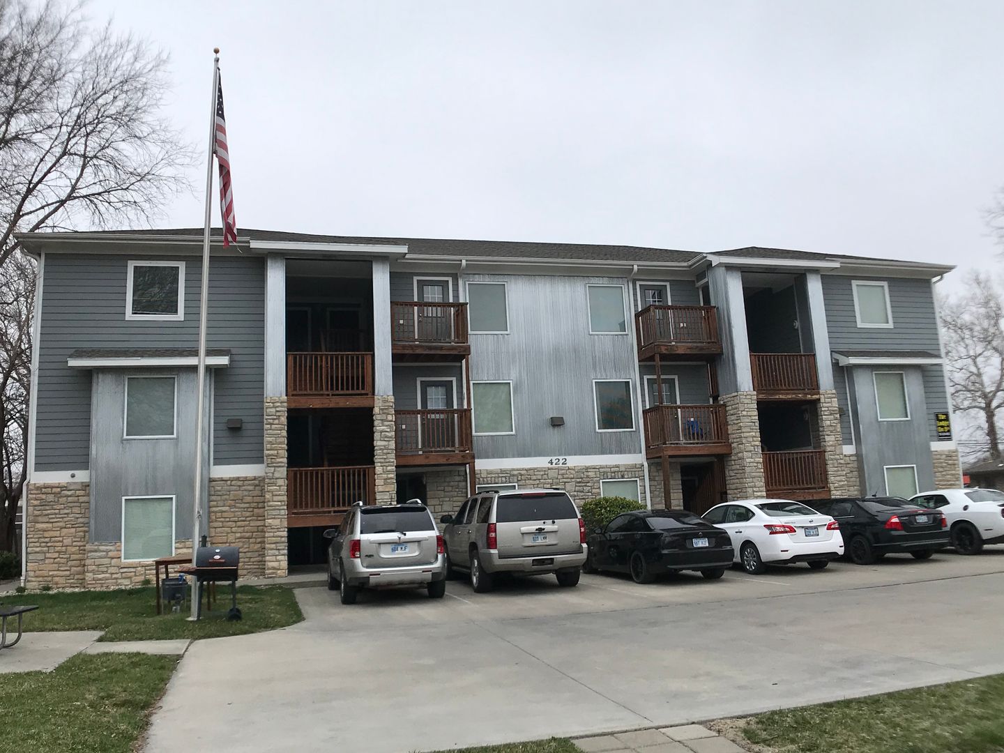 Junction City Apartment: 422 W. 5th