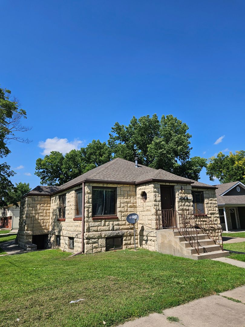 Junction City Apartment: 4th & Jackson - C & M