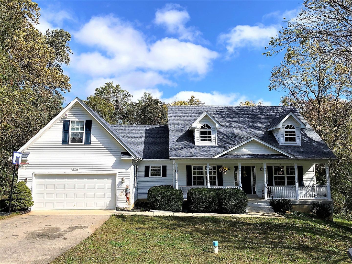 Newburg House: 10370 Nettle Place