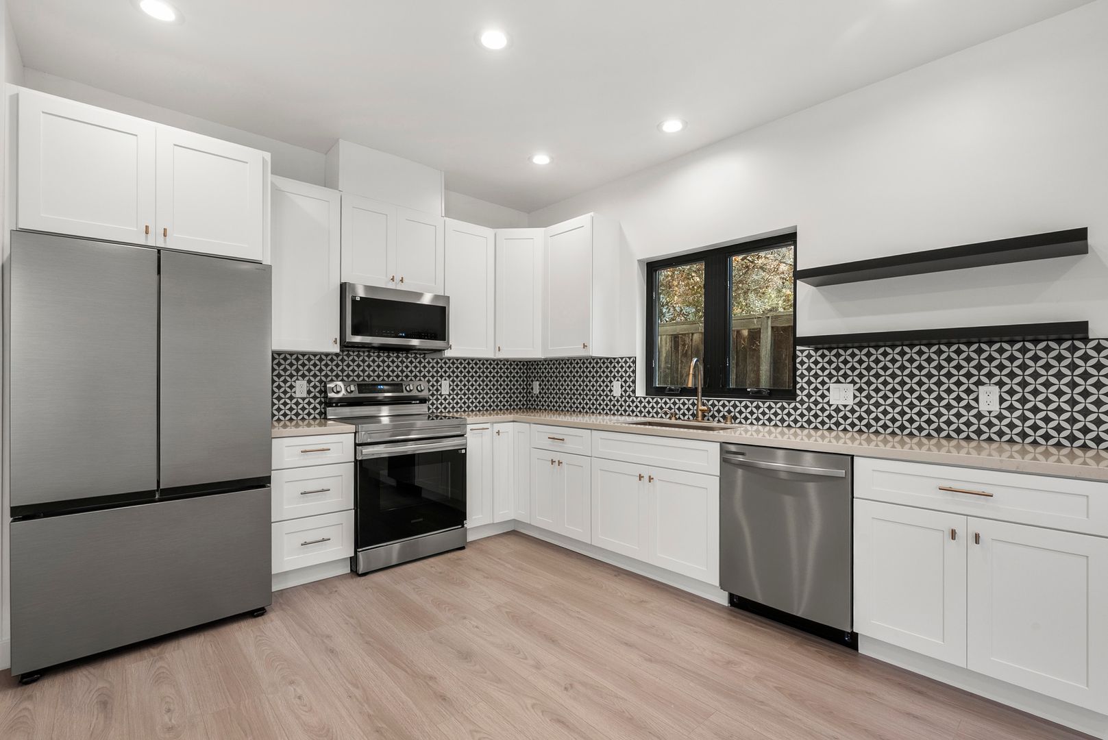 Stunning brand new construction, modern luxury living!