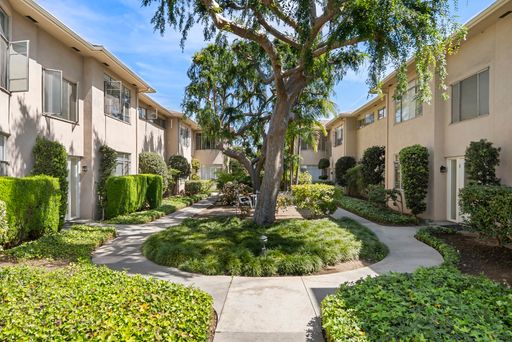 Bright & Spacious 1BR Apartment in Prime Pasadena Location w/ Garage – photo 1