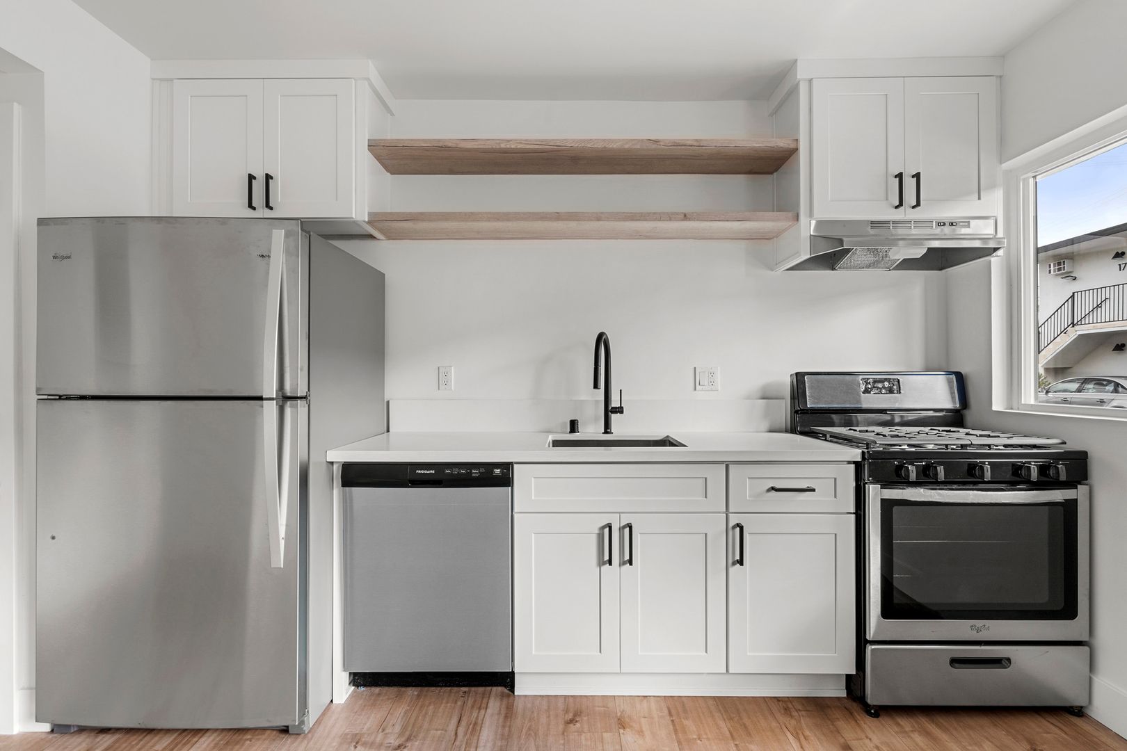 Los Angeles Apartment: 1717-1725 Park Avenue