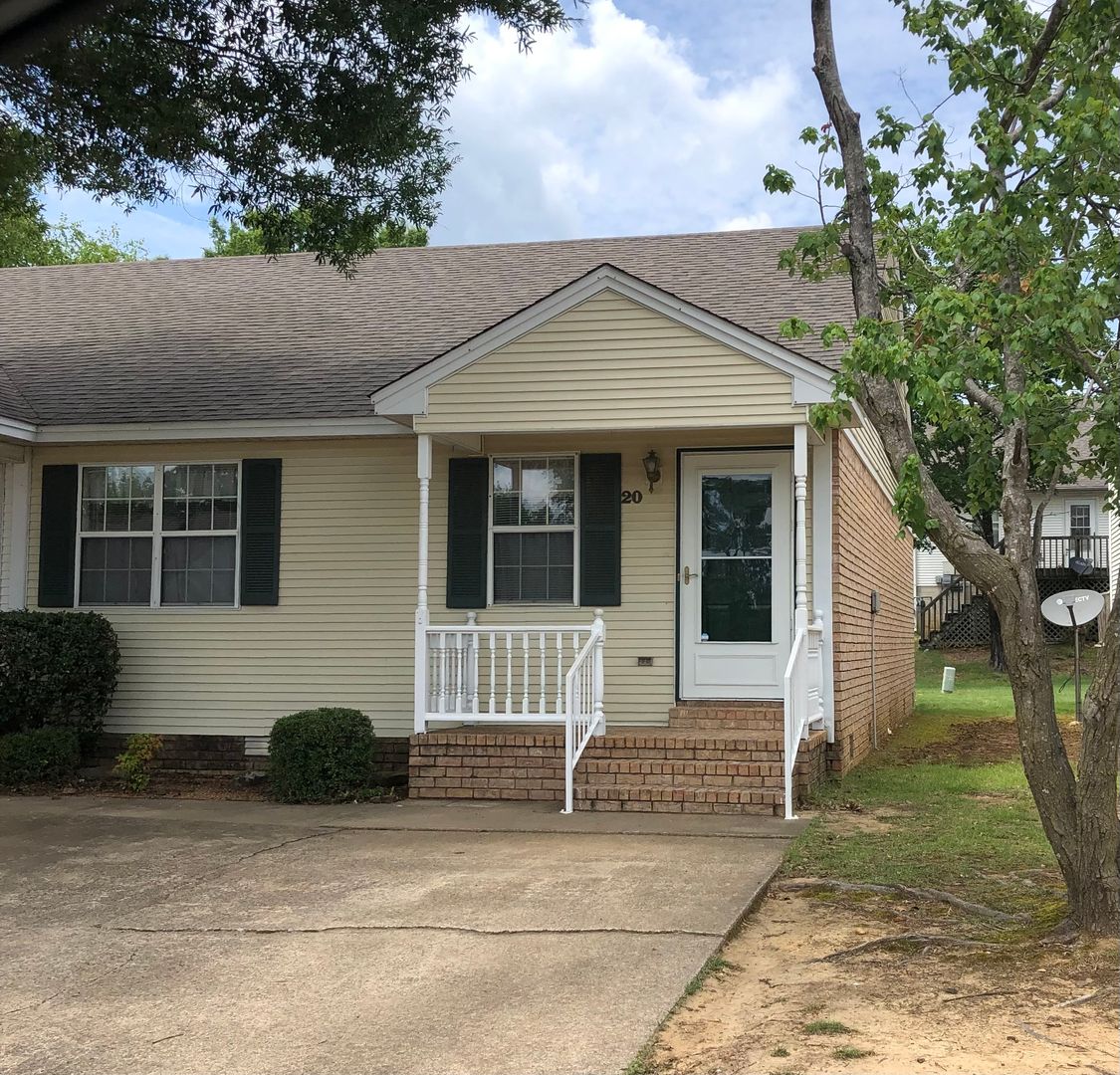 Searcy Condo: 2910 E Moore # 20 River