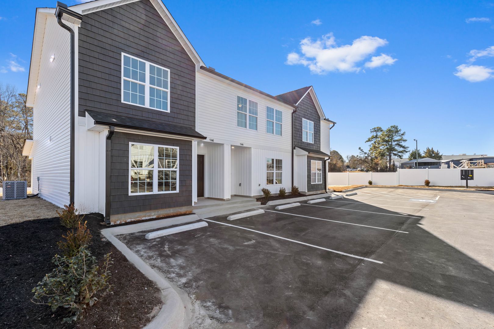 Spring Lake House: 146 Chapel Hill Road