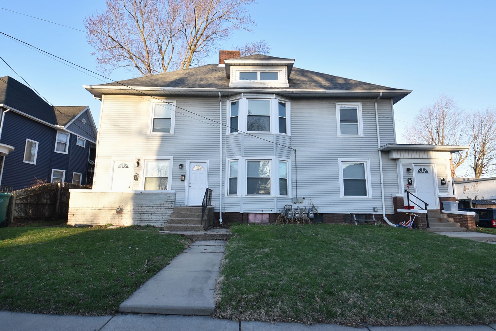 Mishawaka Apartment: 111-113  West St