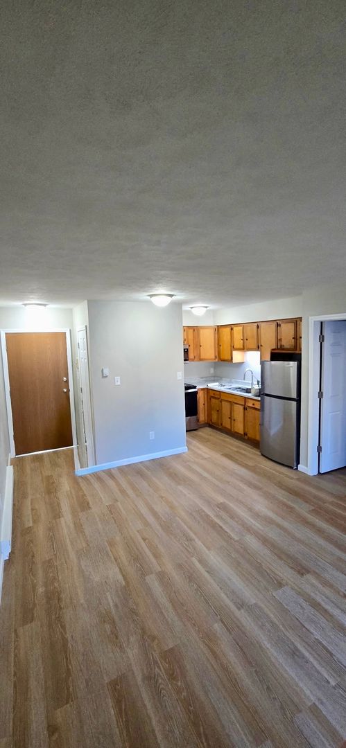 Niles Apartment: 510-518  S 3rd St.