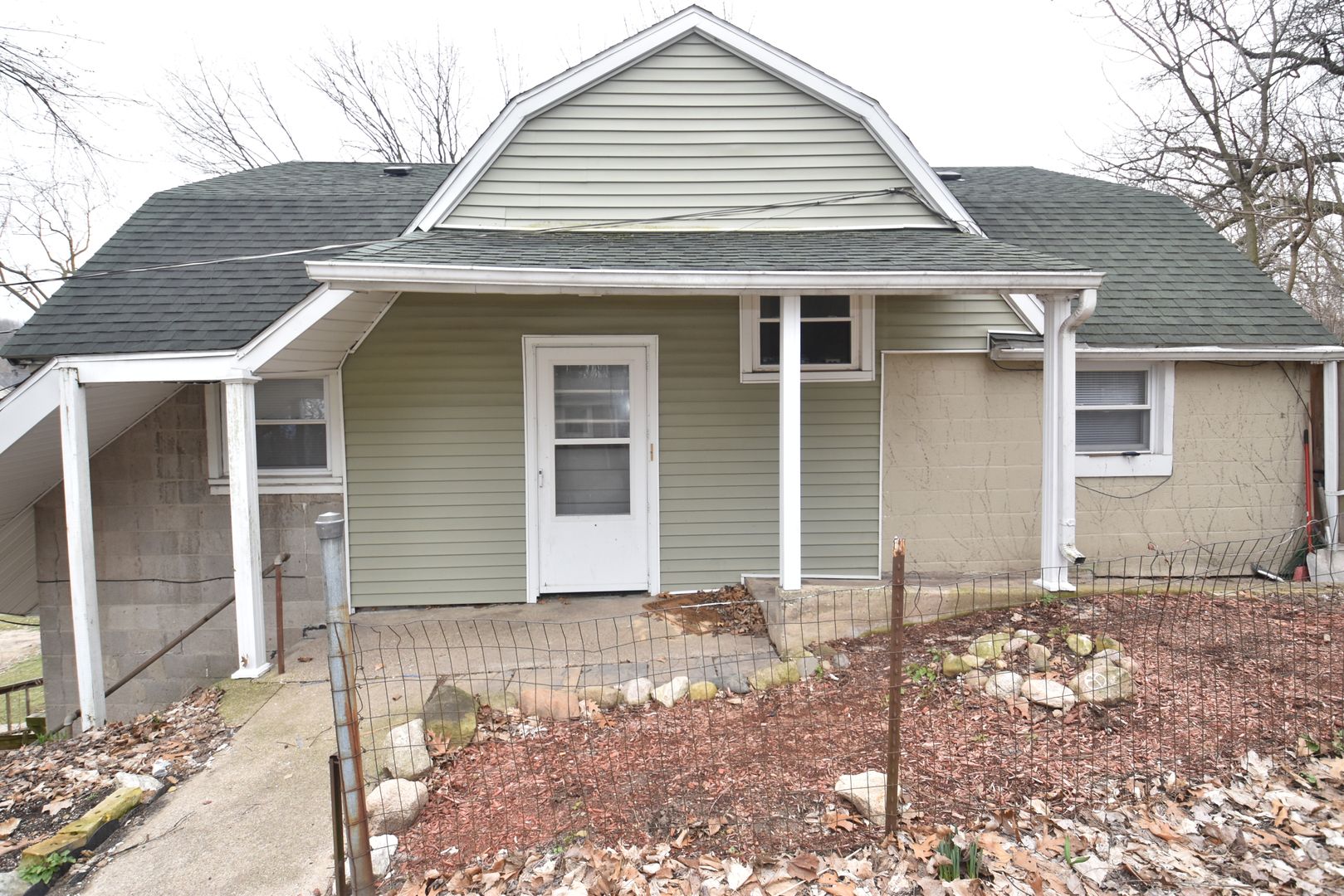 Mishawaka Apartment: 1311 Montgomery Road