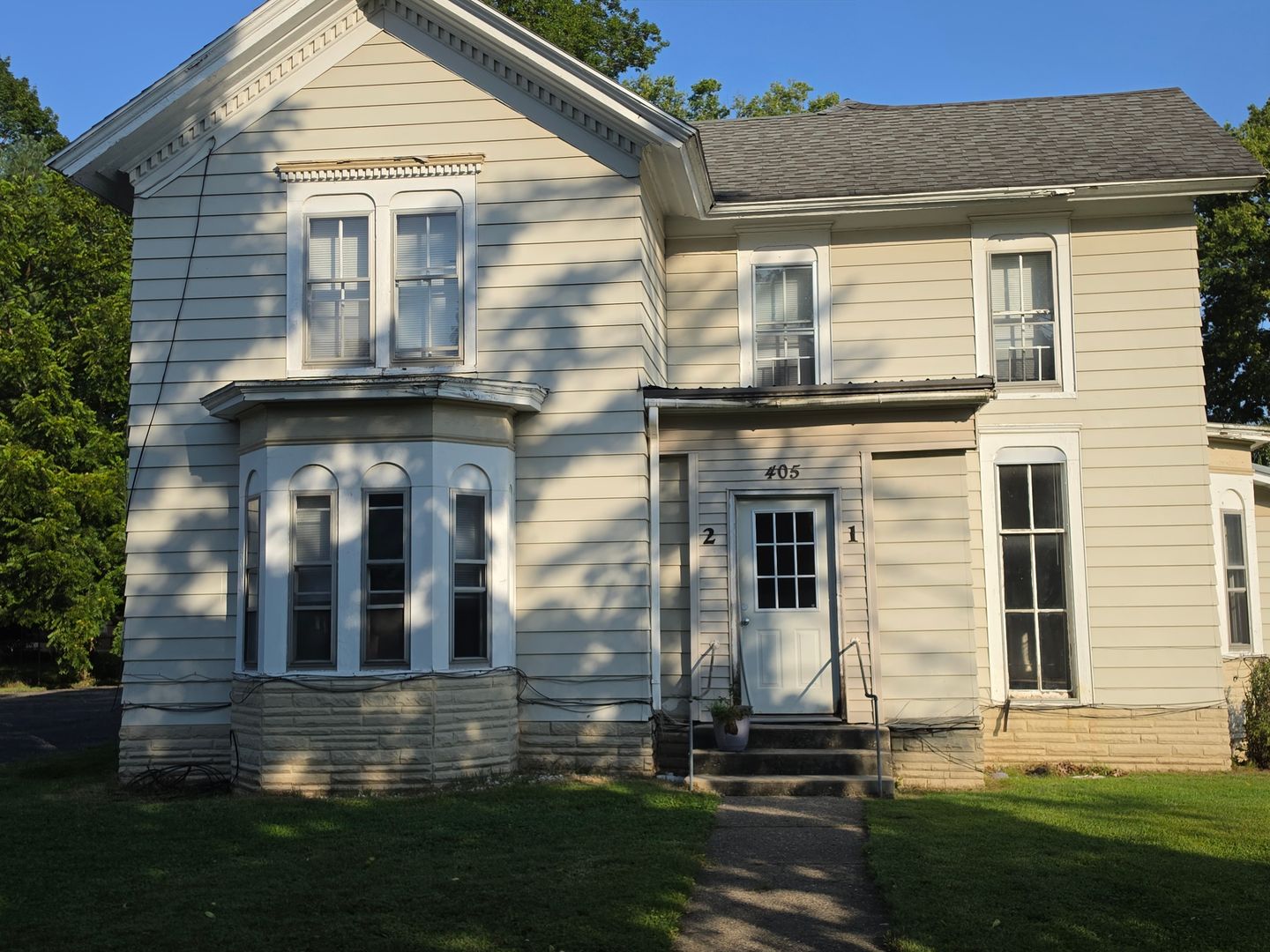 Berrien Springs Apartment: 405 W Ferry St.