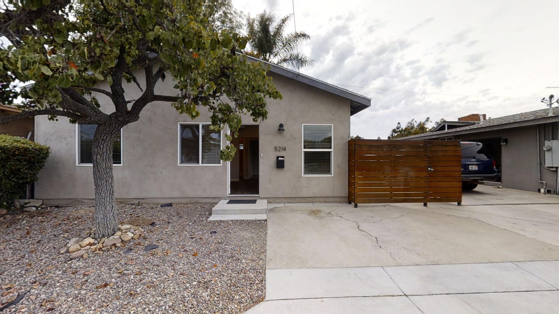 San Diego House: 5214 E Falls View Dr