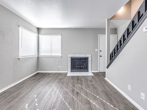 Newly Remodeled 2BR/2BA | Wood-Burning Fireplace + W/D Hookups | BA Schools – photo 1