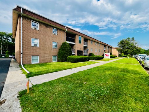 1409 Chicago Street - 2, Valparaiso, IN, 46383