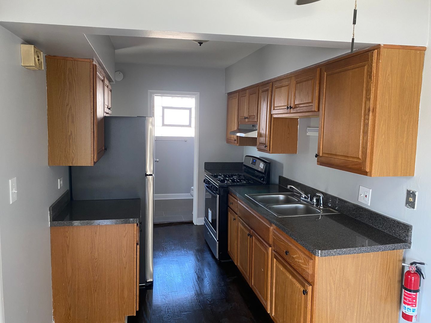 Evergreen Park Apartment: 8700-06 S. Troy Ave.