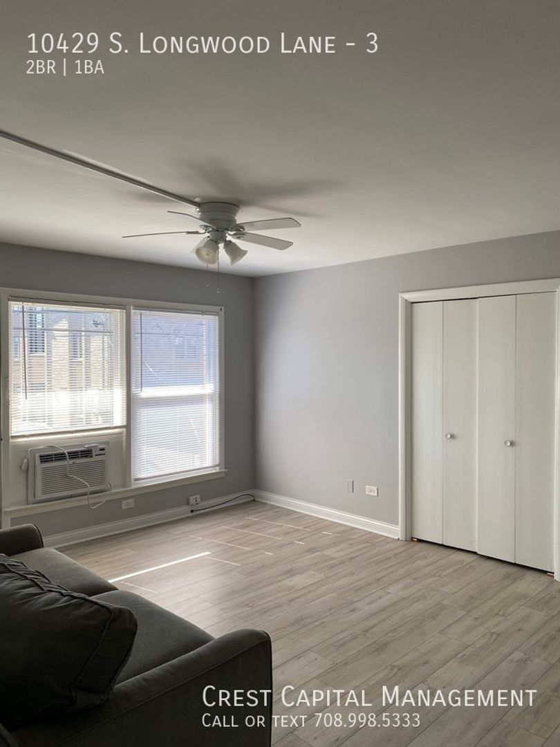 Oak Lawn Apartment: 10425-37 S Longwood Ln