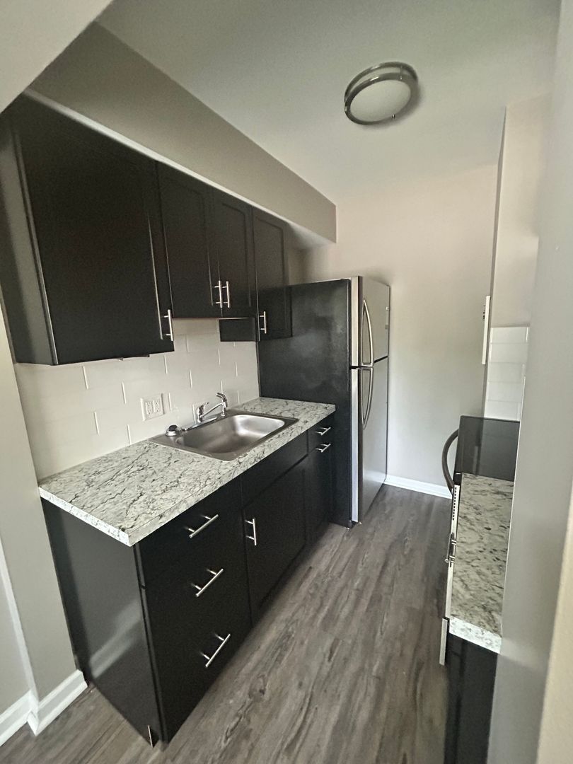 Toledo Apartment: 4101 Harvest Ln