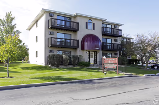 Beautiful One Bedroom apartment Located in Orland! – photo 1