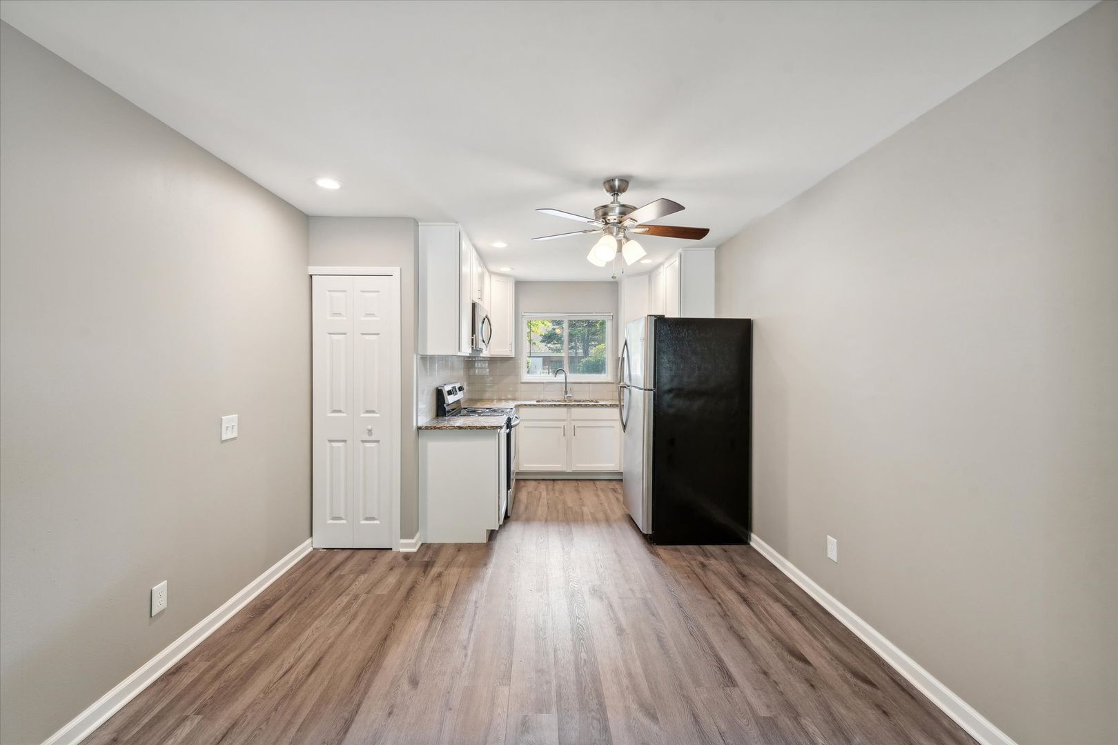 Toledo Apartment: 3808 W Sylvania Ave