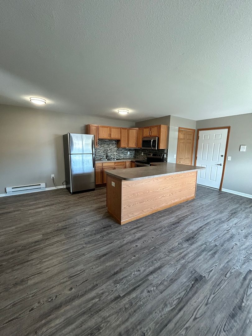 Toledo Apartment: 4103-11 Harvest Ln