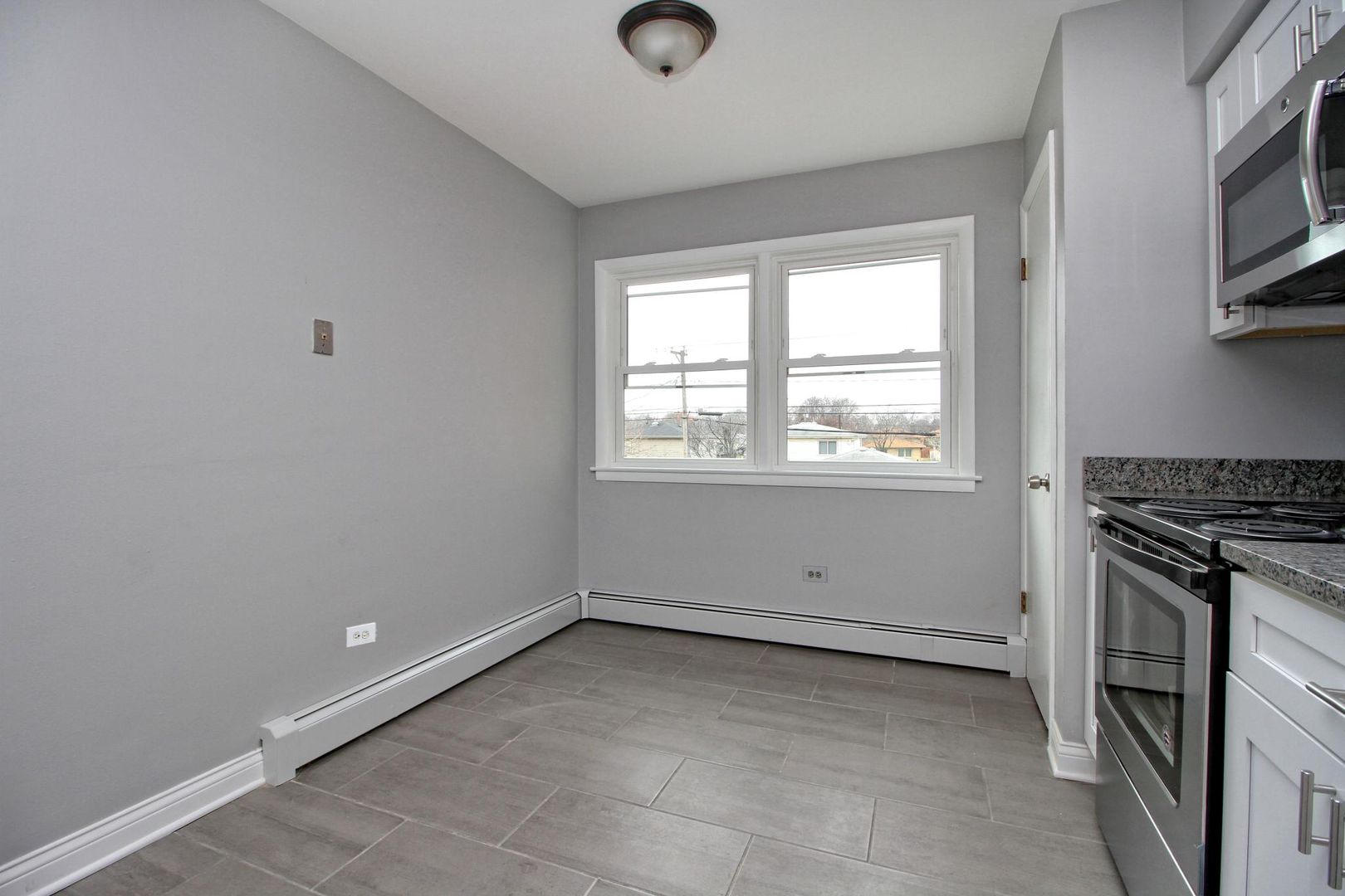 Oak Lawn Apartment: 10114-16 S Pulaski Rd