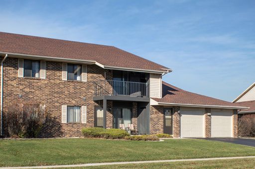 Spacious 2-Bedroom Apartment in Kenosha – Great Location! – photo 1
