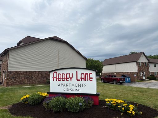 Charming Two-Bedroom Two Bathroom Apartment in Prime Chesterton Location!