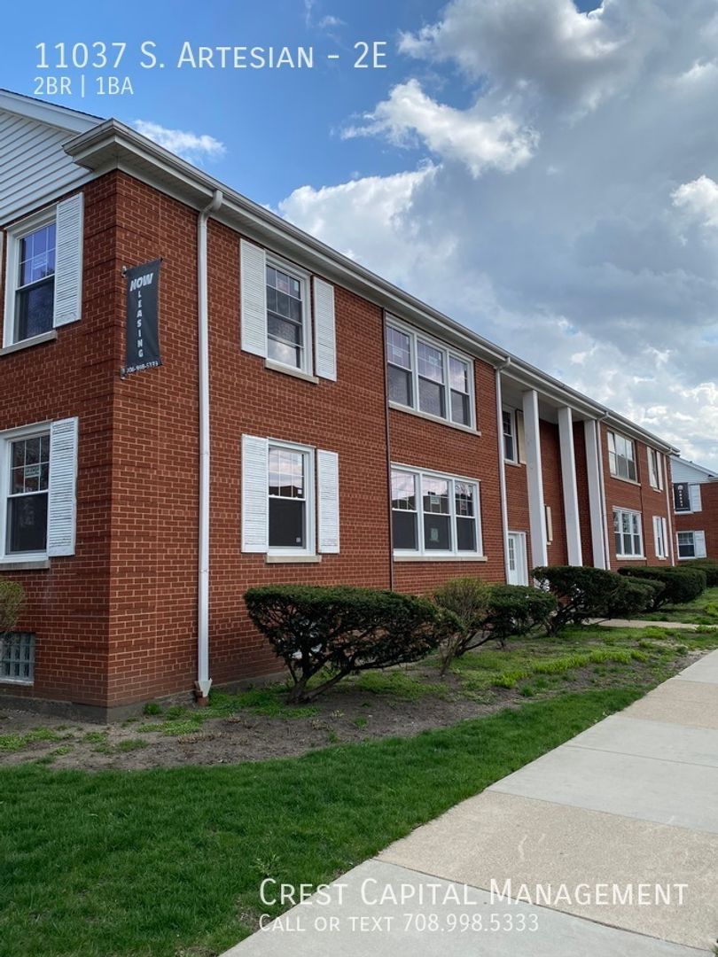 Chicago Apartment: 11021-45 S Artesian Ave