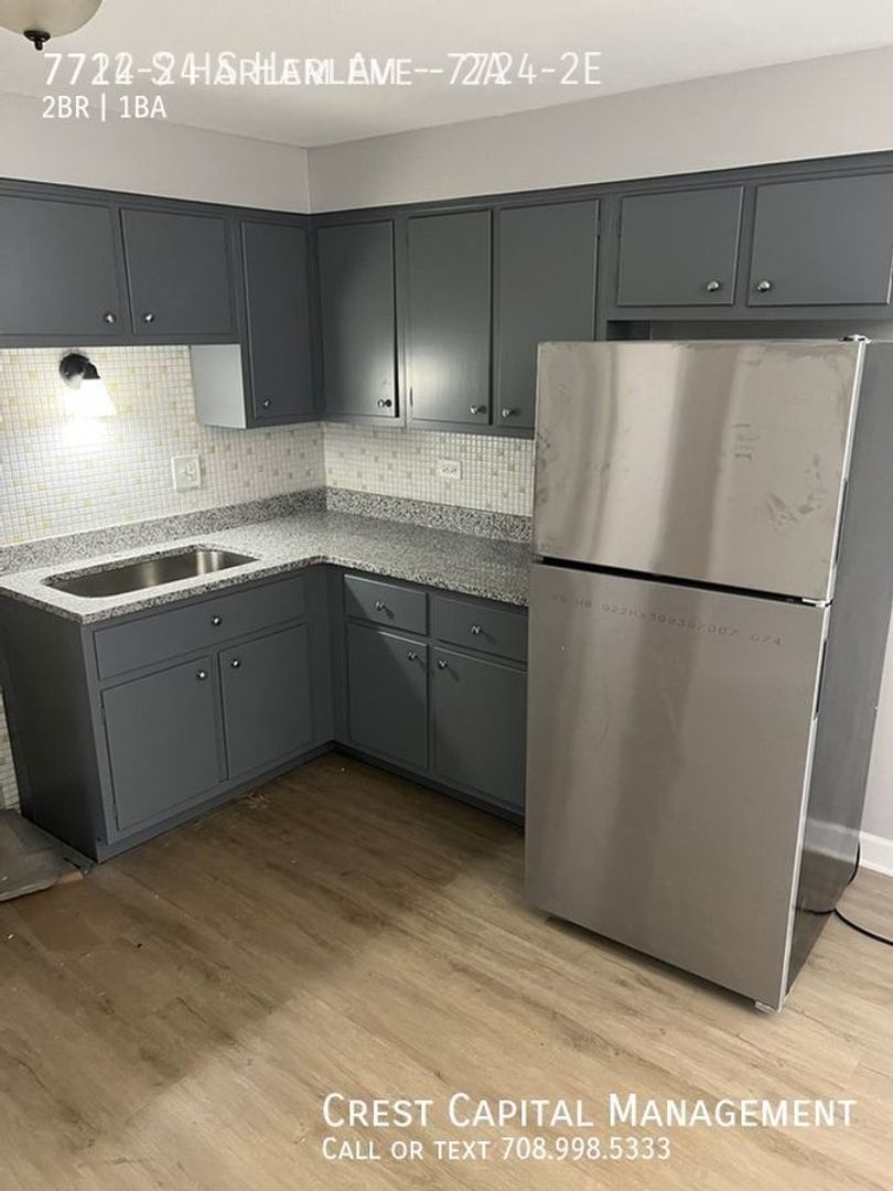 Bridgeview Apartment: 7712-24 S Harlem