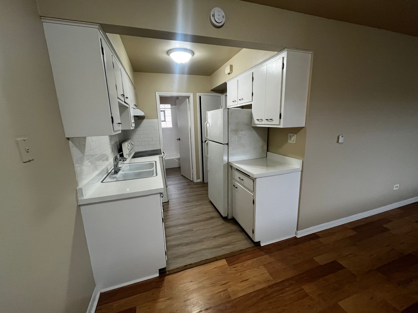 Stickney Apartment: 4319-21 S Harlem Ave