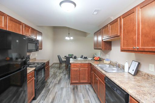 Listing photo thumbnail