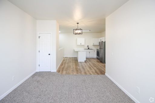 Listing photo thumbnail