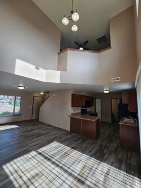 Listing photo thumbnail