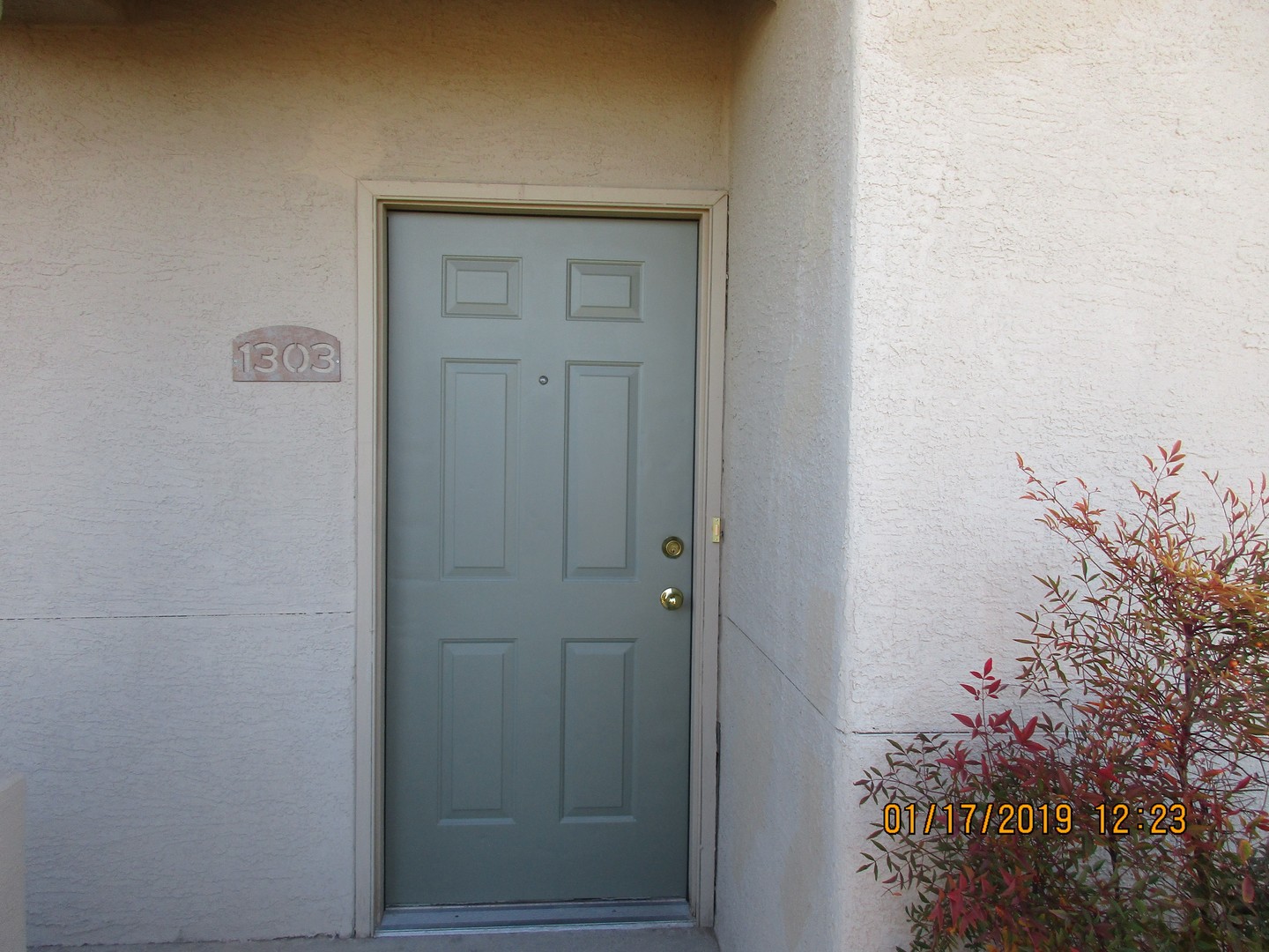 Las Cruces Apartment: 1151 N Roadrunner Pkwy