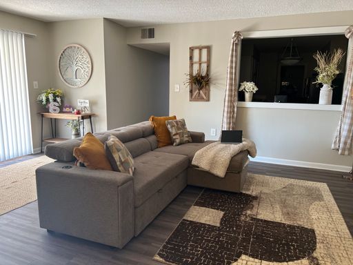 2bd/1ba-Largest Floor Plan in Gastonia-The Oaks at Edgemont Apartments!!!* $600 flat fee Security deposit,$0 Application Fee, $0 off Administration fee & 500 off 1st Full Month Rent, must sign a lease by 09/30 – photo 1