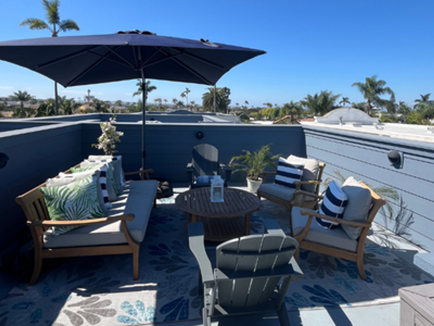 Coronado Townhome: 543 Orange Ave