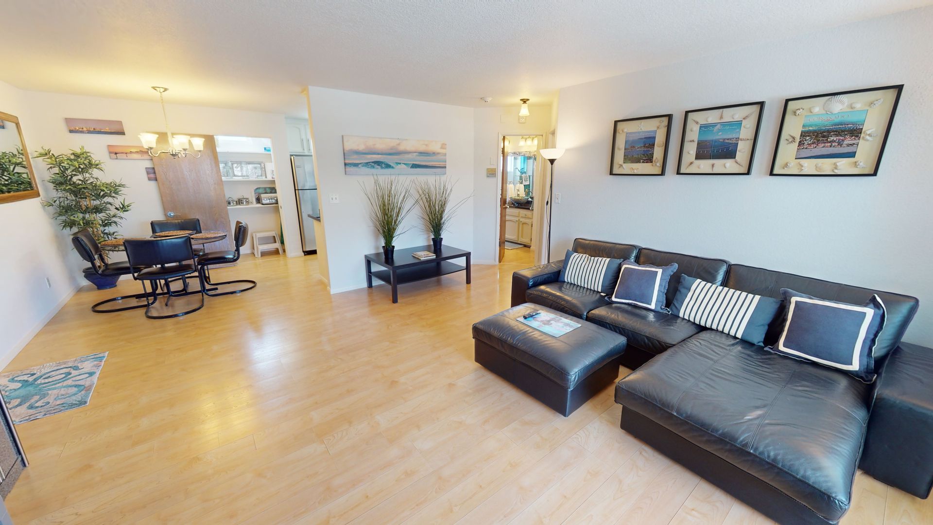 Coronado Apartment: 374 Orange Ave Unit C