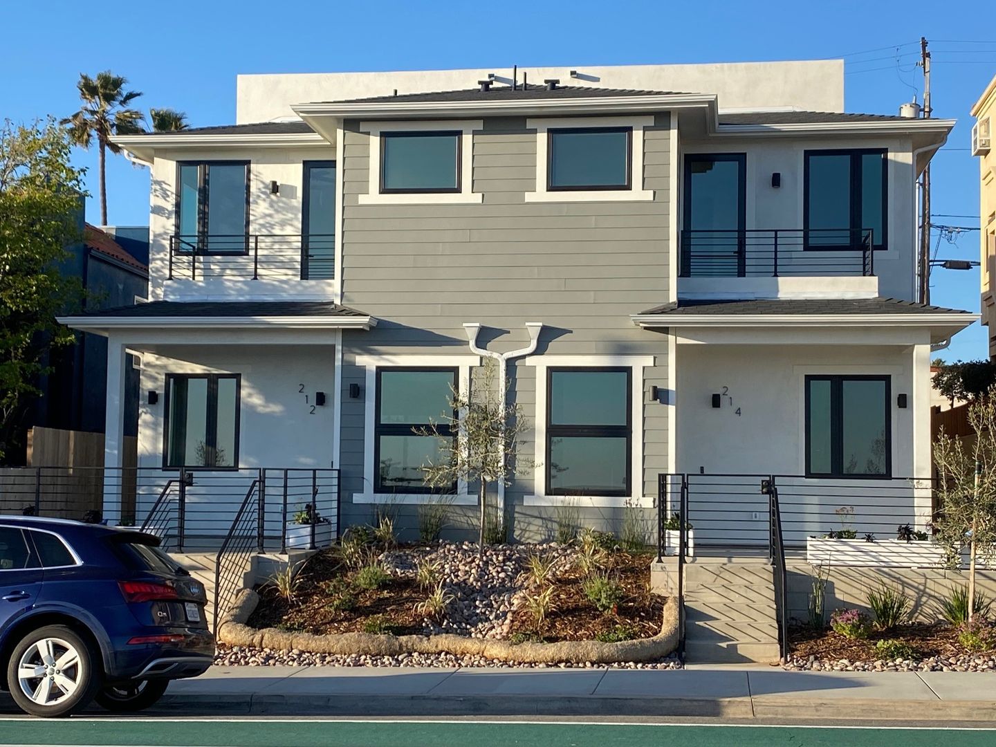 Imperial Beach Apartment: 212-214 Imperial Beach Boulevard