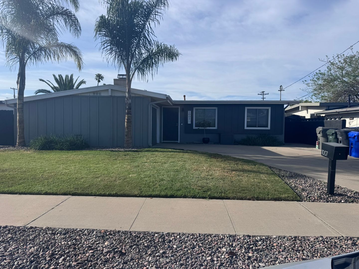 Imperial Beach House: 1007 Holly Ave