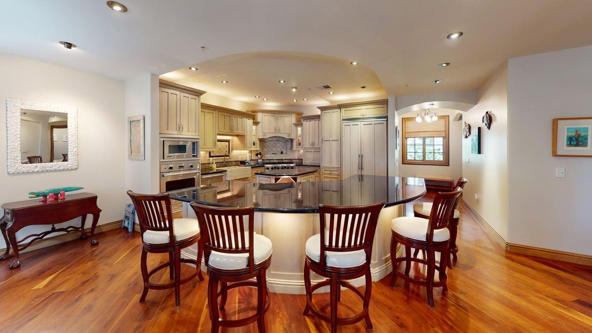 Coronado Condo: 120 C Ave #205