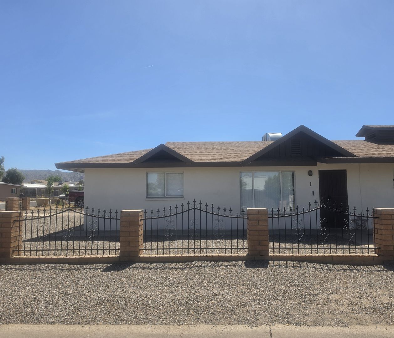 Phoenix Apartment: 331 W Carson Rd