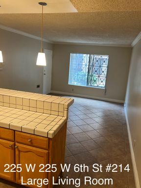 CONDO Just for YOU with all the Trimmings! – photo 1