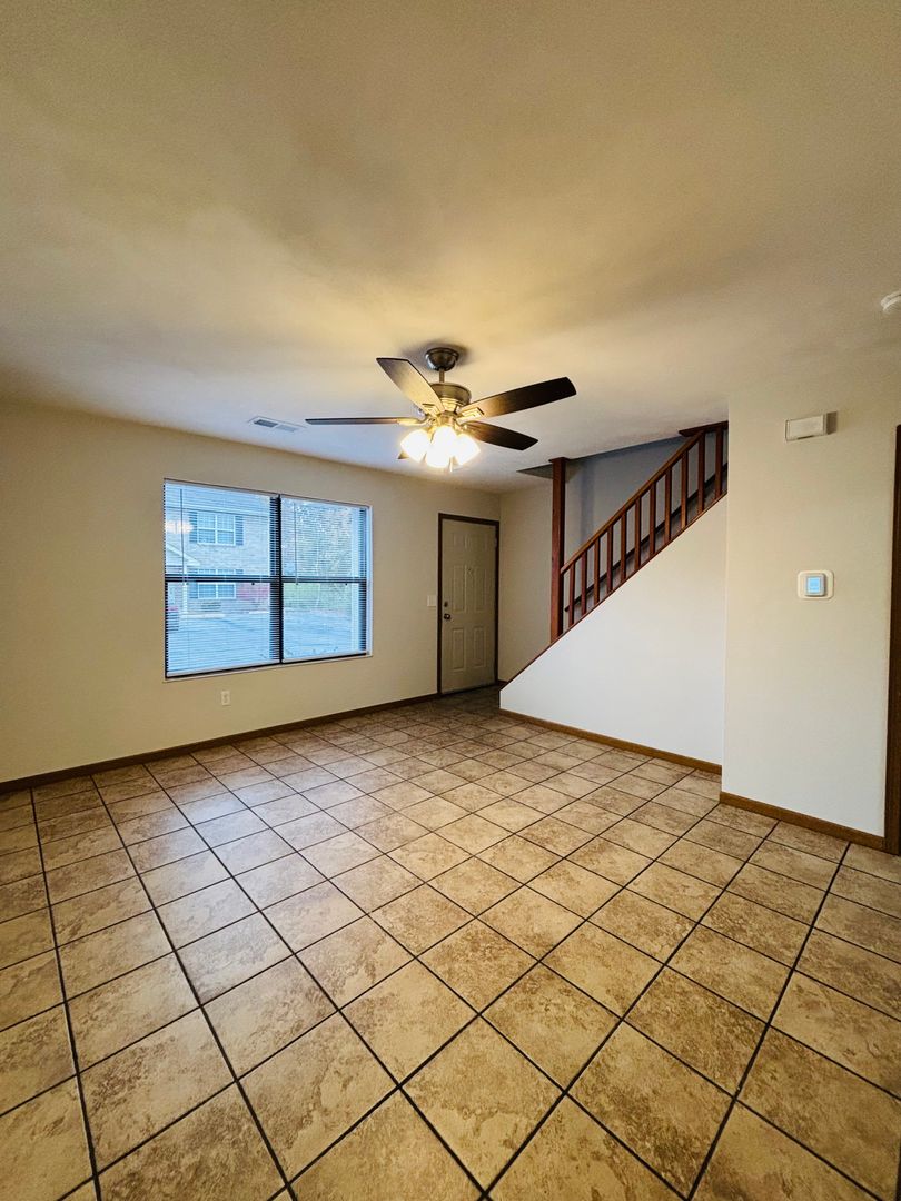 Belleville Apartment: 1730 Shadow Ridge Ct