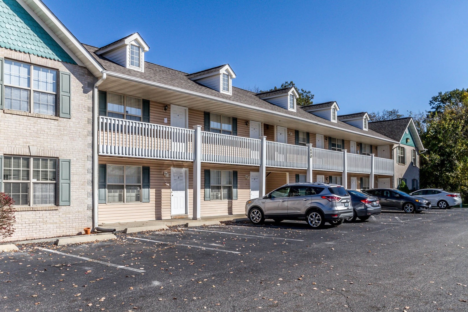 Belleville Apartment: 1671 Shadow Ridge Court