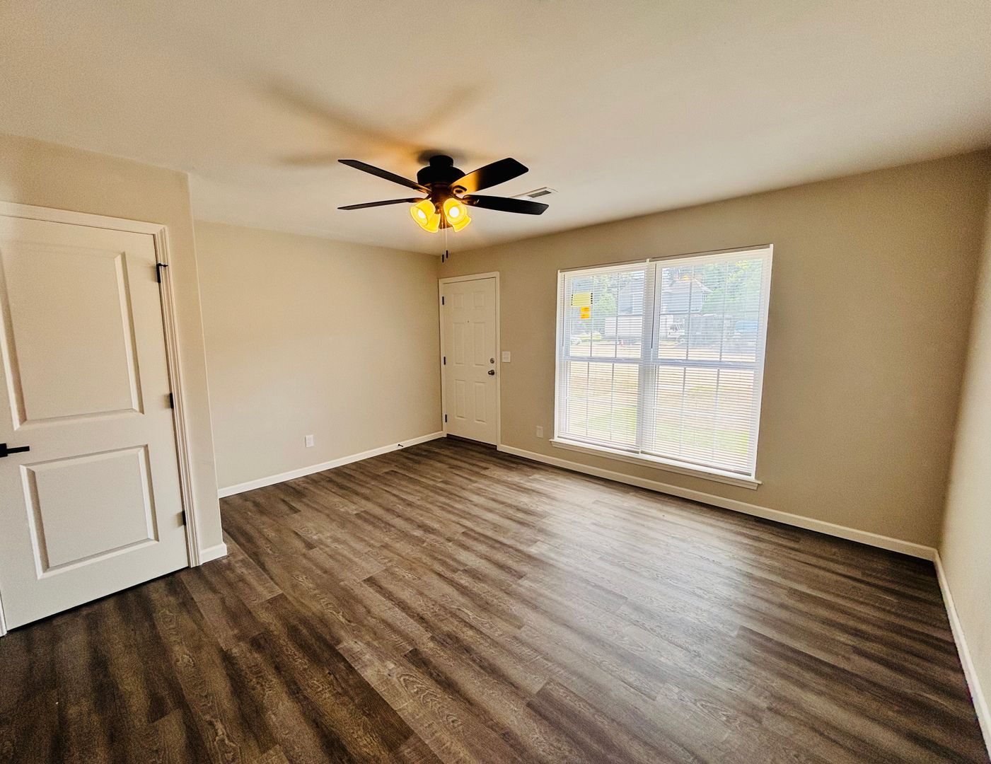 Ofallon Apartment: 101 N. Oak St.