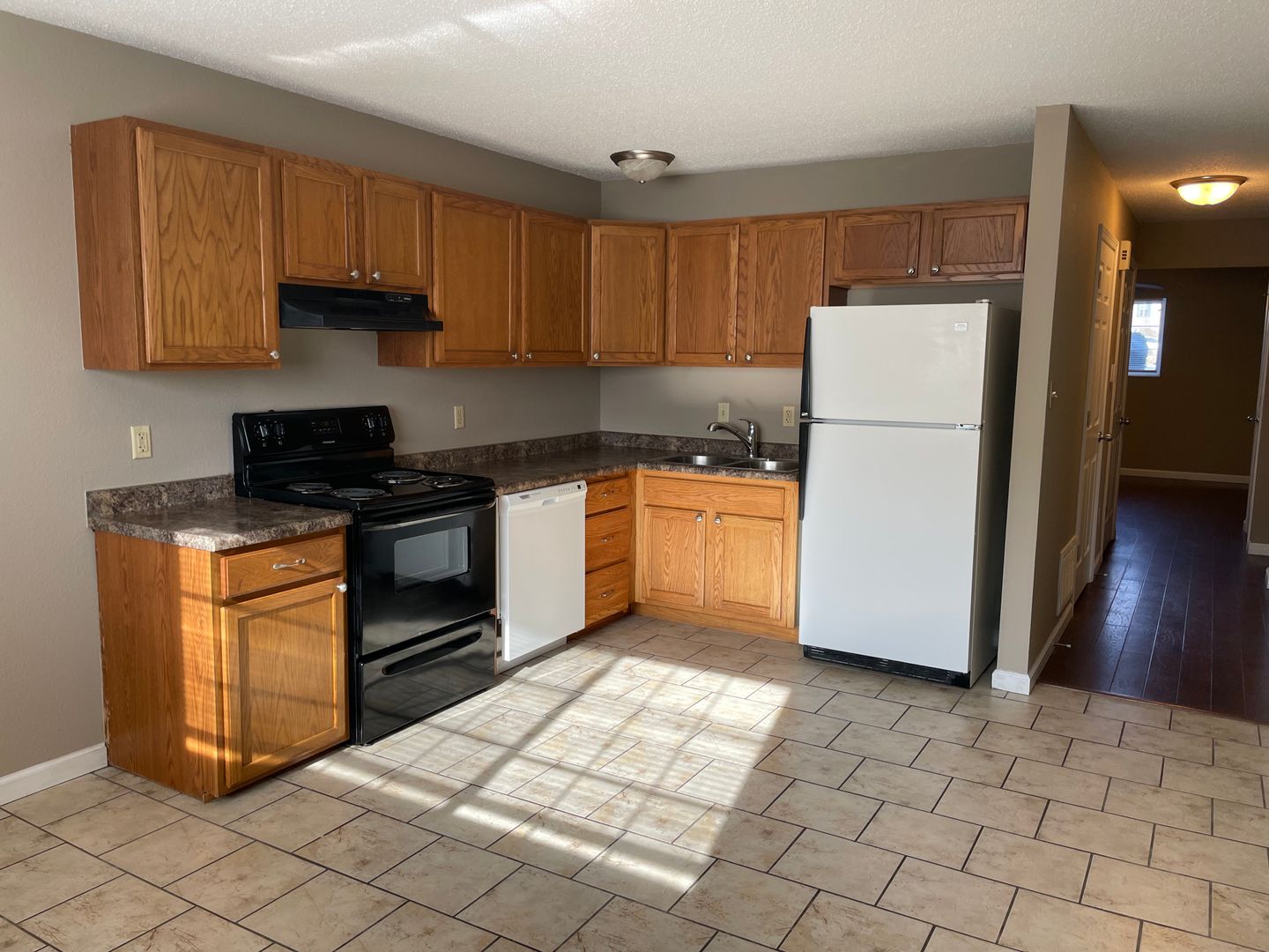 O'Fallon Apartment: 220 Savannah Noel Street