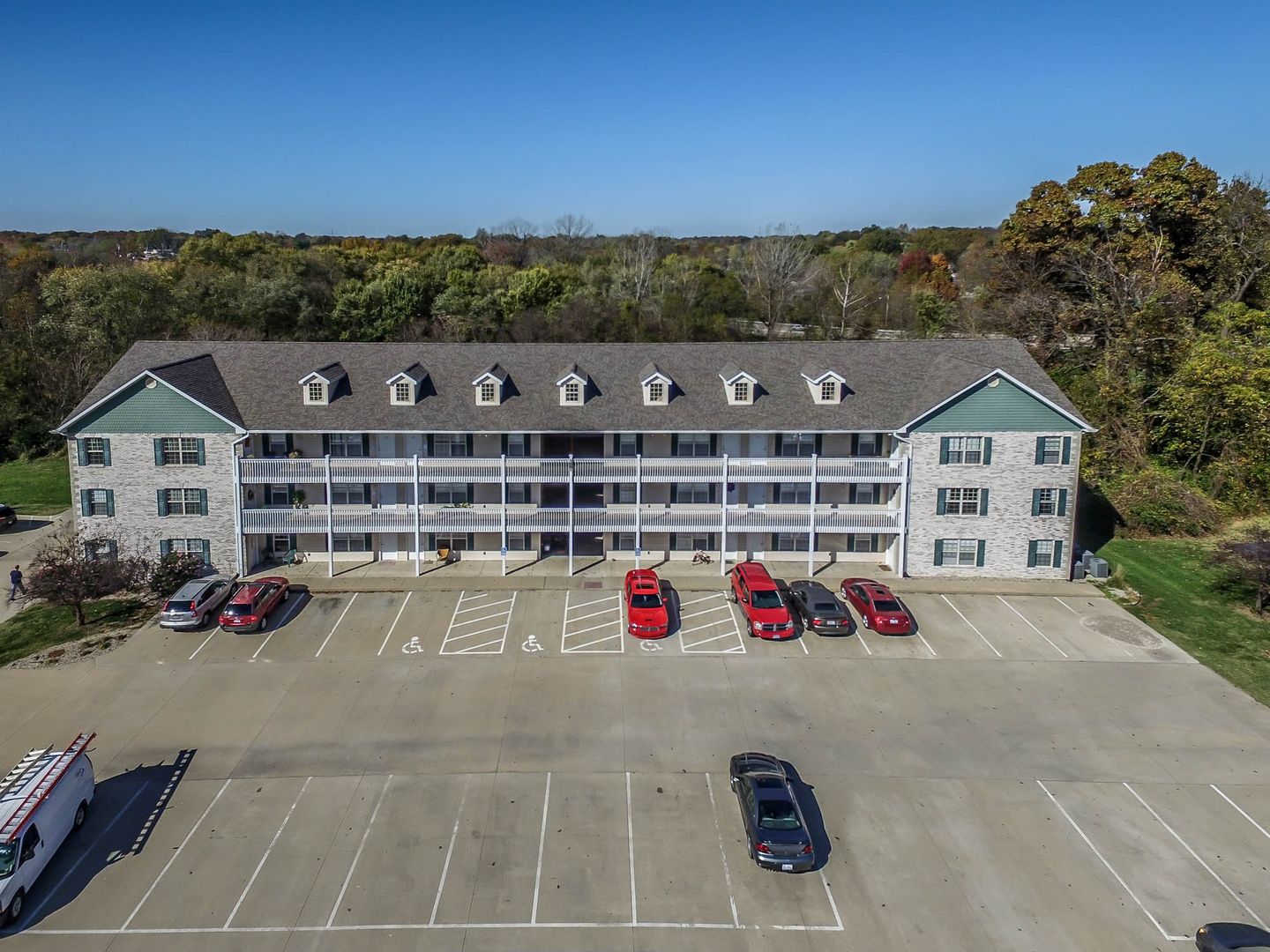 Belleville Apartment: 1671 Shadow Ridge Court