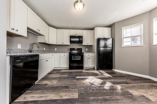 Brookside Manor – photo 1