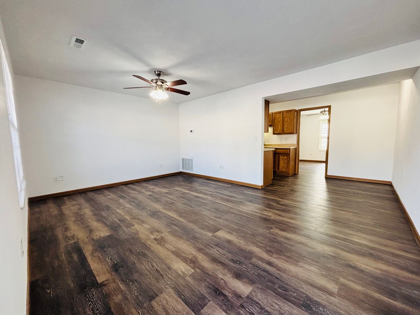 Belleville Apartment: 1671 Shadow Ridge Court
