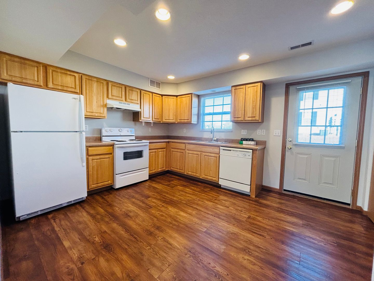 Belleville Apartment: 1730 Shadow Ridge Ct