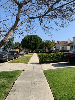 444 N Alta Vista Blvd - Right, Los Angeles, CA 90036